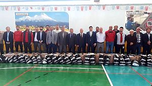 AKSARAY İL GENEL MECLİSİ VE İL ÖZEL İDARESİNDEN AMATÖR SPOR KULÜPLERİNE MALZEME YARDIMI