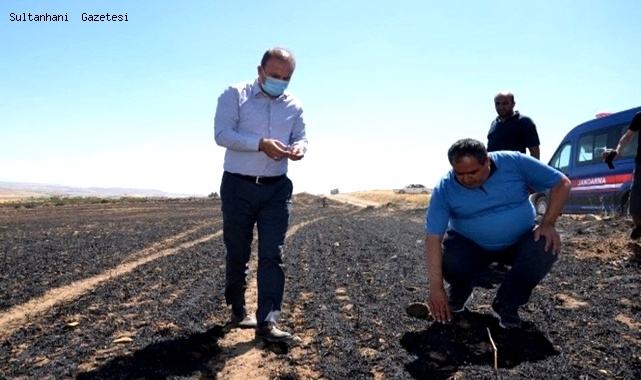 AKSARAY'DA 100 DEKARLIK TARLADAKİ ARPA VE BUĞDAY YANARAK KÜL OLDU