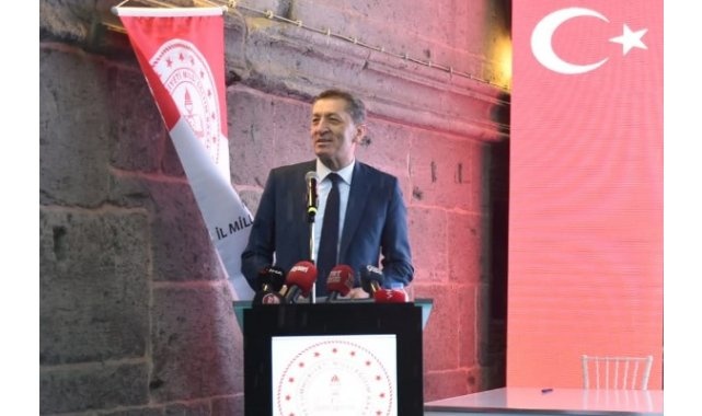 Bakan Selçuk'tan emeklilere mektup var