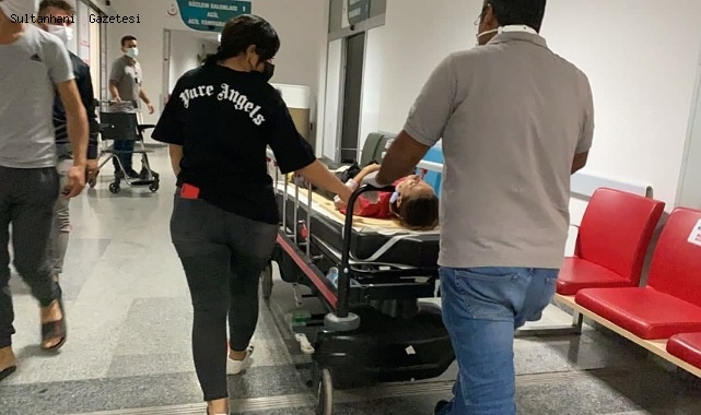 AKSARAY'DA BALKONDAN ÇARŞAFLA İNMEYE ÇALIŞAN GENÇ KIZ AŞAĞI DÜŞTÜ