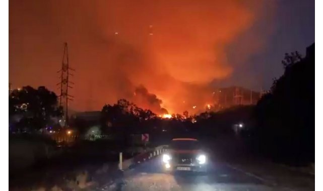Milas'ta alevler Termik Santrali'ne girdi!