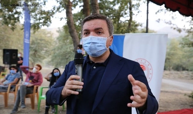 VALİ AYDOĞDU: 'GENÇLERİMİZE HİÇBİR ŞEKİLDE SIRT ÇEVİRMEMELİYİZ'