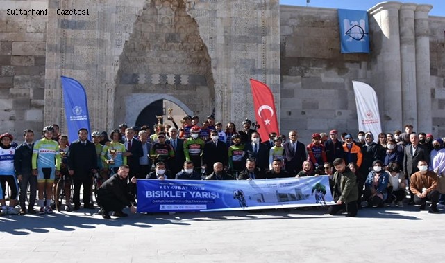 SULTANHANI KERVANSARAYI ÖNÜNDE "KEYKUBAT YOLU BİSİKLET YARIŞI" FİNALİ YAPILDI