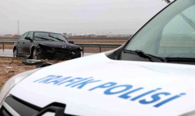 Aksaray'da Kar yağışı Trafik kazasına neden oldu 2 yaralı