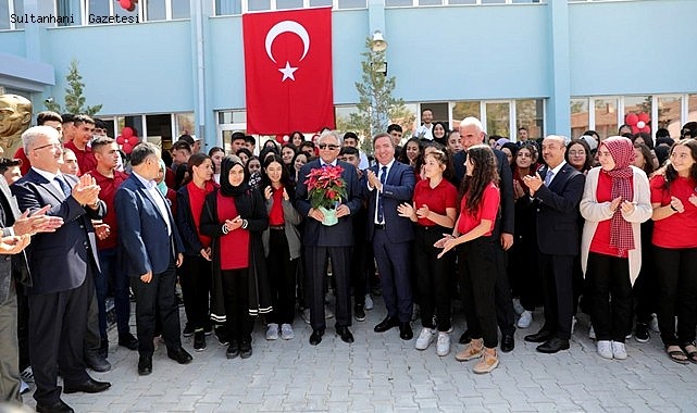 EŞMEKAYA BELDESİNDE HAYIRSEVER İŞ İNSANI TARAFINDAN YAPTIRILAN LİSE BİNASI TÖRENLE AÇILDI