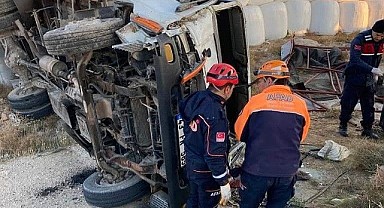 KONYA YOLU EŞMEKAYA BELDESİNDE TRAFİK KAZASI, 1 ÖLÜ 1 YARALI