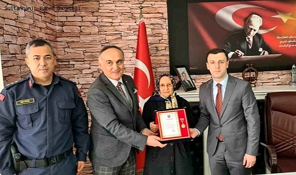 KONYA'DA 78 YAŞINDAKİ MENEKŞE UĞUREL EVİNİ TÜRK SİLAHLI KUVVETLERİ VAKFINA BAĞIŞLADI