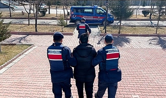 AKSARAY'DA CİNAYETTEN ARANAN ŞAHIS JANDARMA OPERASYONUYLA YAKALANDI
