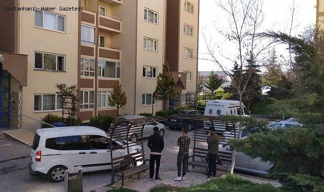 KONYA'DA CİNNET GEÇİREN POLİS KARISINI, OGLUNU ve KIZINI VURDU
