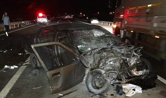 AKSARAY'DA 3 ARAÇ ÇARPIŞTI: 2 ÖLÜ 6'SI AĞIR 12 YARALI