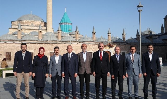 Konyalı başkanlardan Mevlana Türbesi'ne ziyaret
