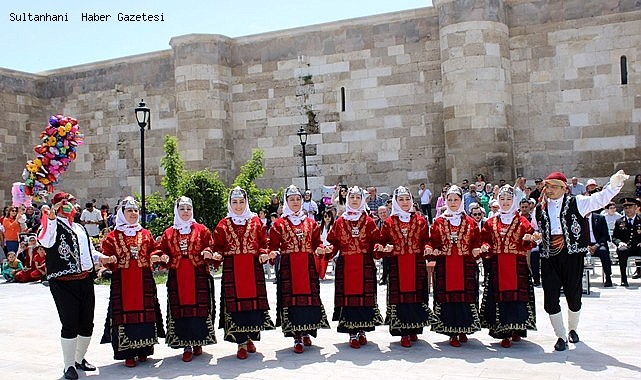 SULTANHANI İLÇESİNDE 19 MAYIS'IN 105. YIL DÖNÜMÜNDE COŞKULU KUTLAMA