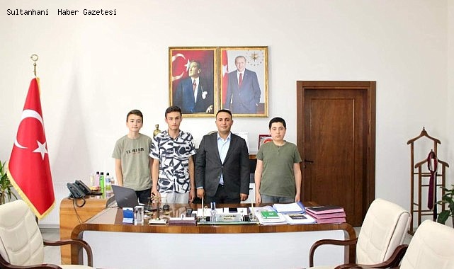 SULTANHANINDA LGS DE DERECEYE GİREN ÖĞRENCİLER KAYMAKAM MELİKOĞLU'NU ZİYARET ETTİ