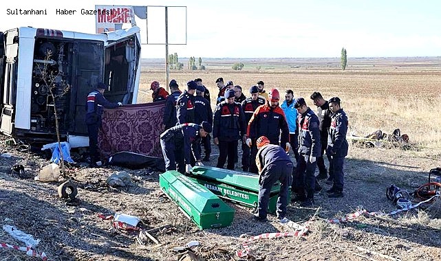 AKSARAY'DA OTOBÜS DEVRİLDİ, 7 ÖLÜ, 33 YARALI