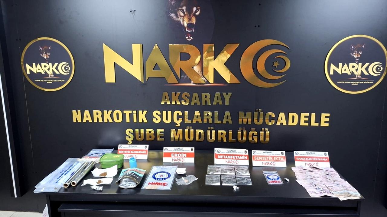 Aksaray'da Uyuşturucu Tacirlerine Büyük Darbe: 8 Bin 200 Hap Ele Geçirildi