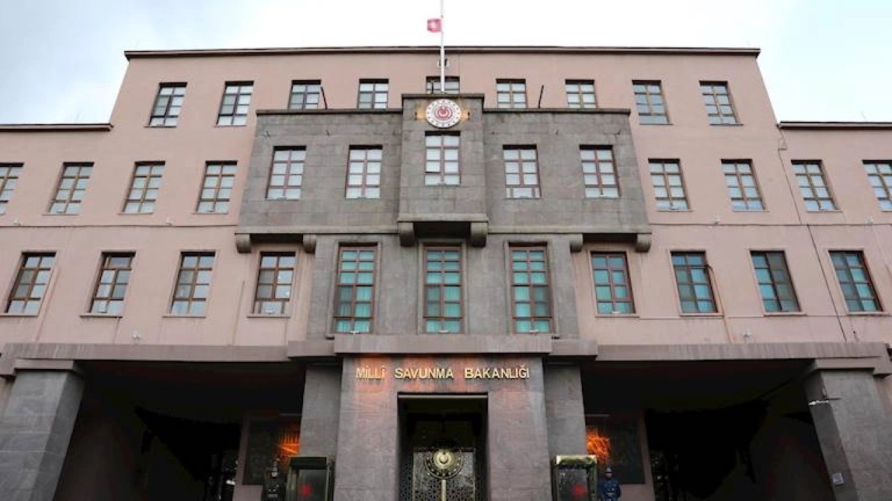 MSB: Türkiye’ye yöneldiği tespit edilen balistik mühimmat havada imha edildi!